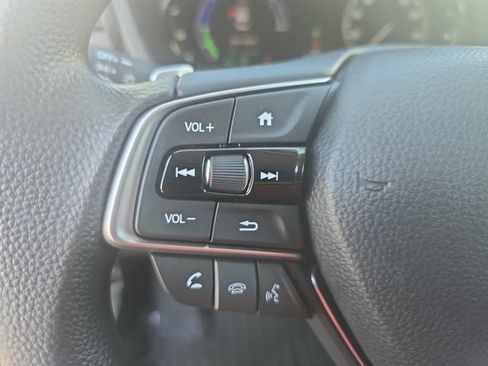Used 2019 Honda Insight EX image 16