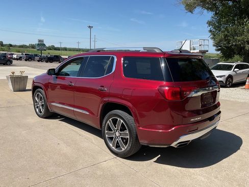 Used 2018 GMC Acadia Denali w/ Technology Package AWD/4WD image 7