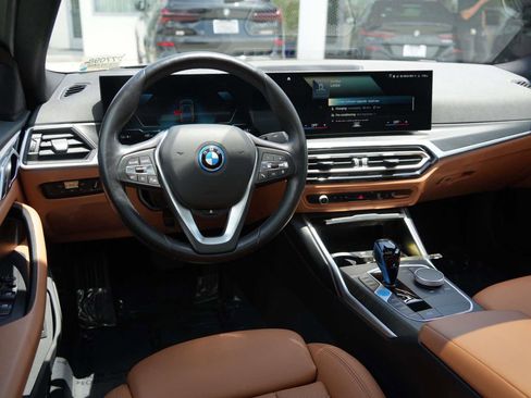 Certified 2023 BMW i4 eDrive35 w/ Premium Package RWD image 7