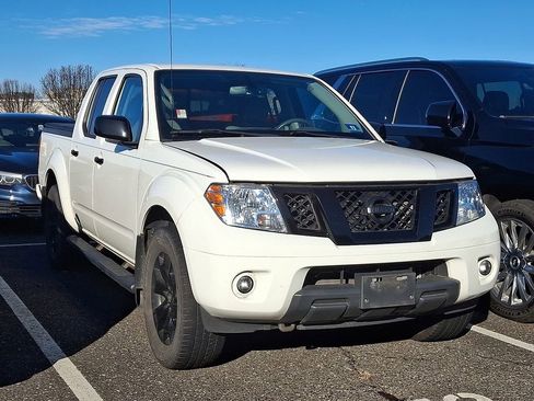 Used 2019 Nissan Frontier SV w/ Value Truck Package image 3