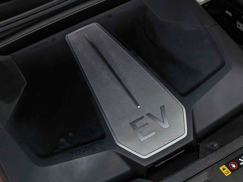 Certified 2023 Kia EV6 GT-Line w/ GT-Line Suede Seat Package image 30