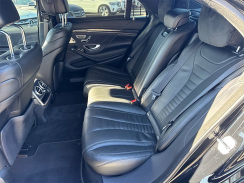 Used 2020 Mercedes-Benz S 560 Sedan image 20