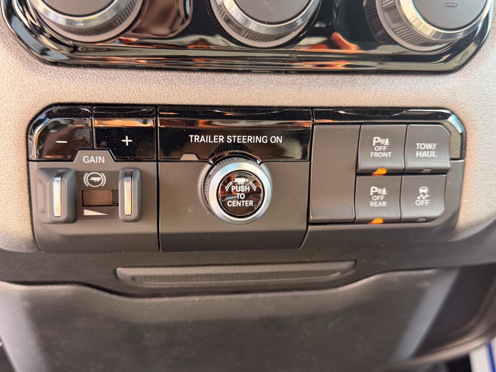New 2026 RAM 1500 Express AWD/4WD image 26