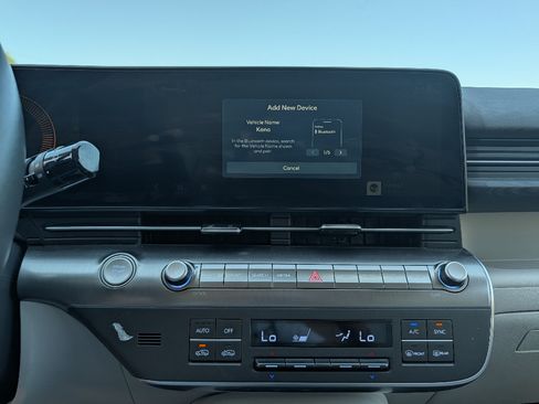 Used 2024 Hyundai Kona SEL FWD image 27