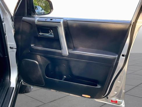 Certified 2023 Toyota 4Runner SR5 Premium w/ Moonroof Package AWD/4WD image 22