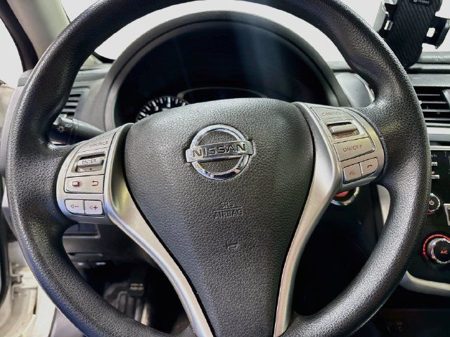 Used 2016 Nissan Altima 2.5 S w/ Power Driver Seat Package FWD image 12