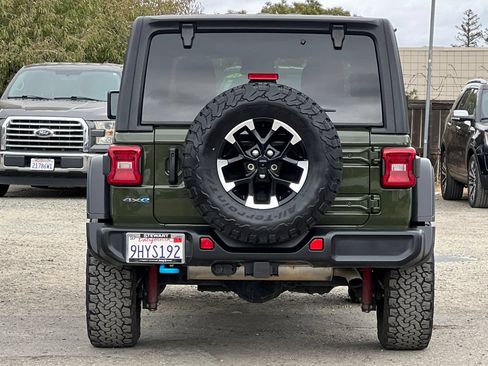 Used 2024 Jeep Wrangler Unlimited Rubicon 4xe w/ Convenience Group AWD/4WD image 5