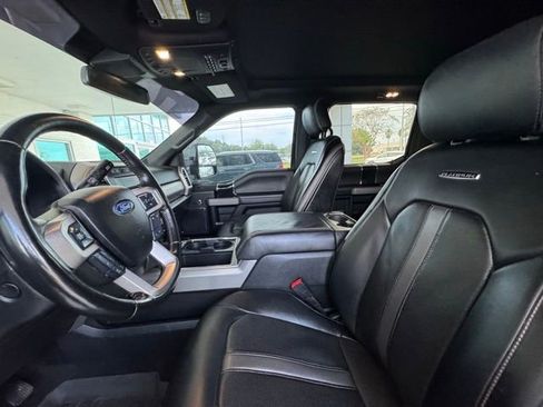 Used 2021 Ford F250 Platinum image 12