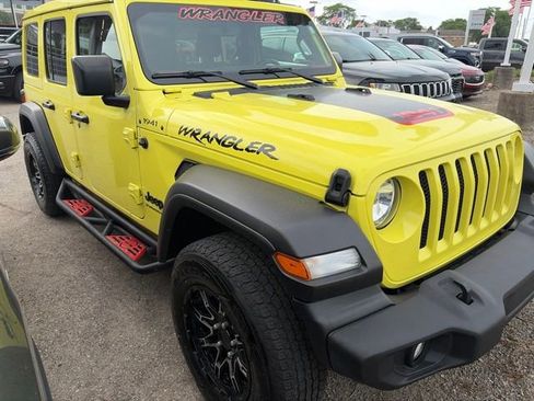 Used 2023 Jeep Wrangler Unlimited Sport w/ Sun And Sound Package AWD/4WD image 3