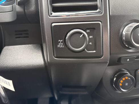 Used 2017 Ford F150 XLT w/ Equipment Group 301A Mid AWD/4WD image 22