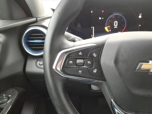 Certified 2024 Chevrolet Trax LT w/ Driver Confidence Package image 12