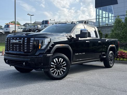 Used 2025 GMC Sierra 2500 Denali Ultimate AWD/4WD image 5