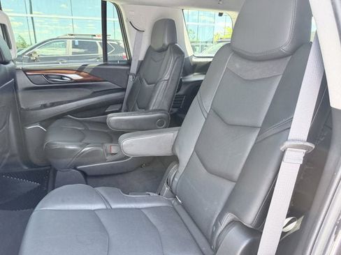 Used 2015 Cadillac Escalade Premium AWD/4WD image 22