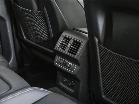 Used 2025 Audi Q5 2.0T Premium Plus w/ Premium Plus Package image 18