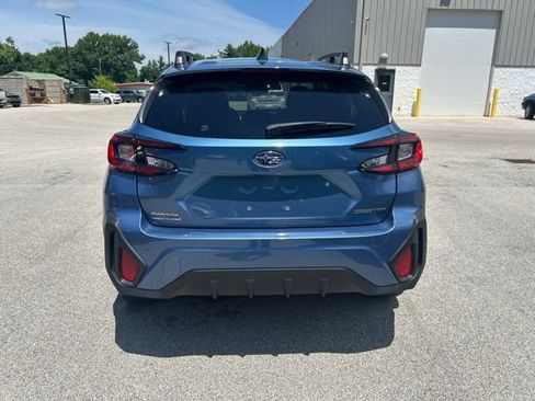 Used 2024 Subaru Crosstrek 2.0i Premium AWD/4WD image 3