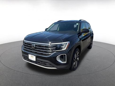 Used 2026 Volkswagen Atlas SE FWD image 7