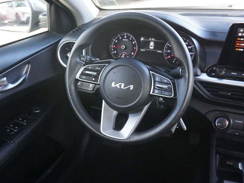 Used 2023 Kia Forte LXS w/ LXS Technology Package image 17