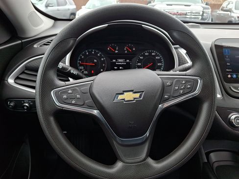Used 2019 Chevrolet Malibu LS image 18