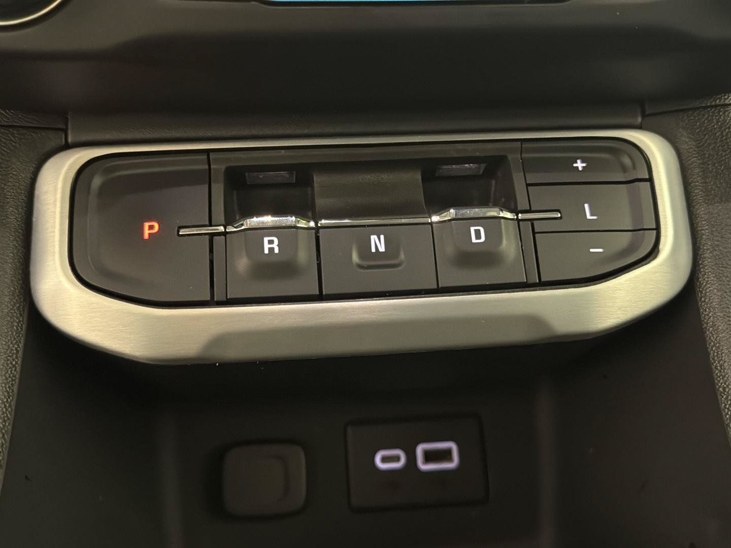 Certified 2021 GMC Acadia SLE w/ Elevation Edition FWD image 21