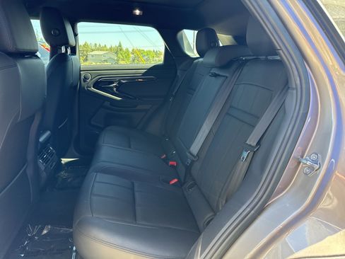 Used 2023 Land Rover Range Rover Evoque R-Dynamic SE image 6