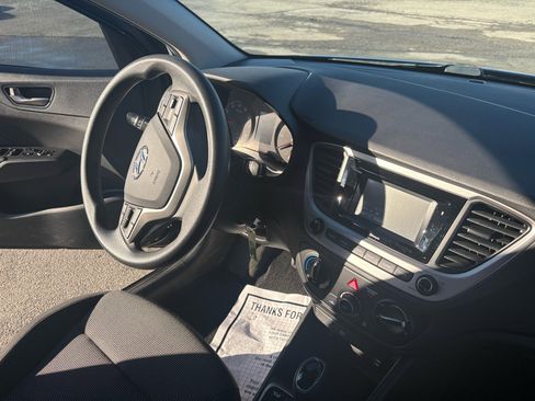 Used 2019 Hyundai Accent SE image 29