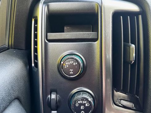 Used 2017 Chevrolet Silverado 1500 LT w/ All Star Edition AWD/4WD image 17