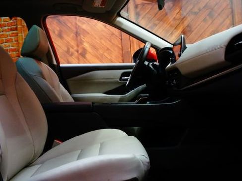 Certified 2024 Nissan Rogue SV w/ SV Premium Package AWD/4WD image 51