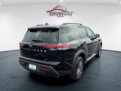 Used 2025 Nissan Pathfinder SV AWD/4WD image 13