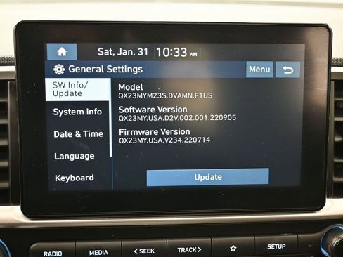 Used 2023 Hyundai Venue SEL image 24