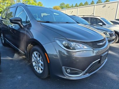 Used 2020 Chrysler Pacifica Touring-L