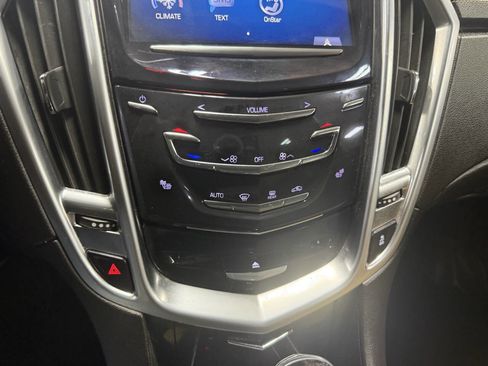 Used 2015 Cadillac SRX Luxury image 10