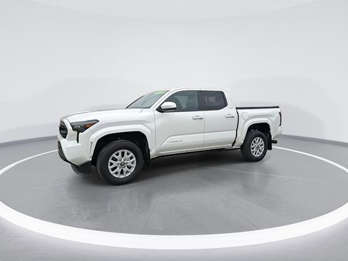 Certified 2024 Toyota Tacoma SR5 image 6