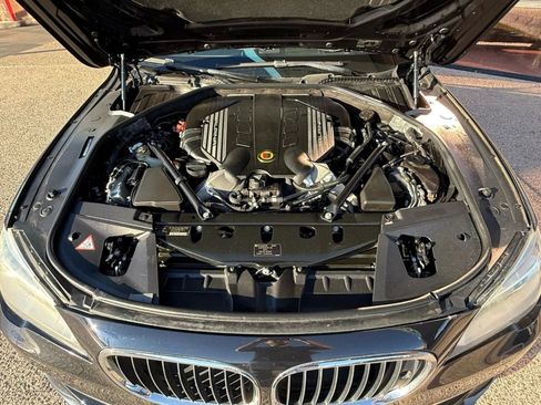 Used 2013 BMW ALPINA B7 image 23