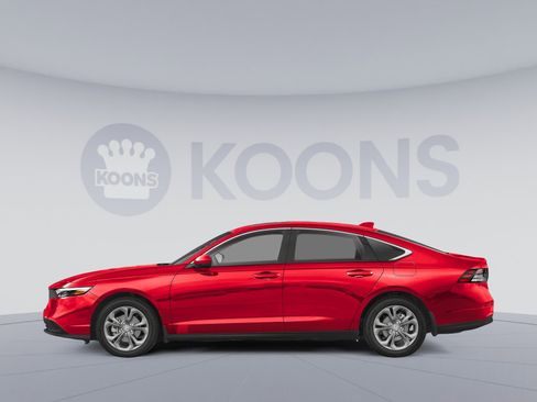 Used 2023 Honda Accord EX image 4