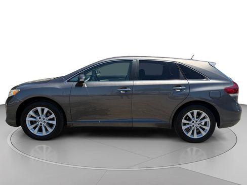 Used 2013 Toyota Venza XLE w/ XLE Premium Pkg FWD image 2