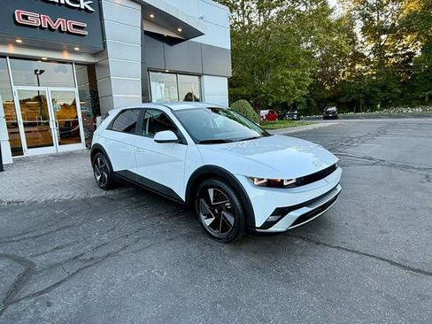 Used 2025 Hyundai Ioniq 5 SE image 6