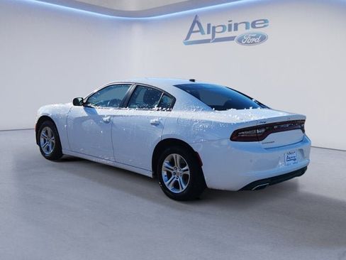 Used 2022 Dodge Charger SXT image 3