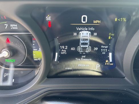 Used 2024 Jeep Wrangler Unlimited Sahara AWD/4WD image 20