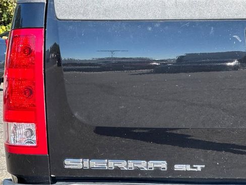 Used 2013 GMC Sierra 2500 SLT w/ SLT Convenience Package image 46