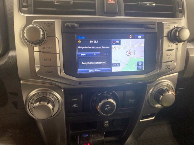 Used 2016 Toyota 4Runner SR5 AWD/4WD image 17