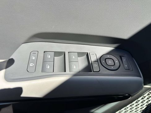Used 2024 Kia EV9 Wind AWD/4WD image 33