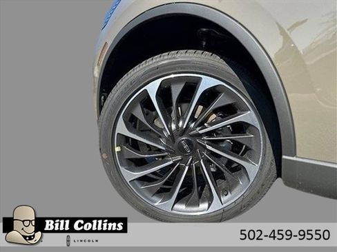 New 2025 Lincoln Aviator Reserve image 4