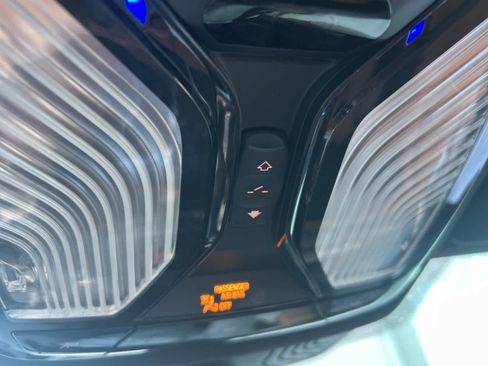 Used 2019 BMW 530e image 36