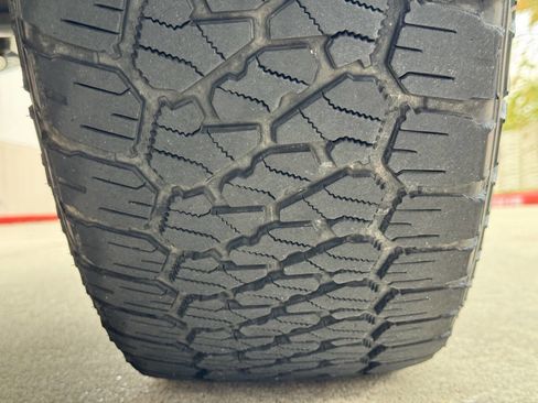 Used 2020 GMC Sierra 2500 AT4 w/ AT4 Premium Package image 37