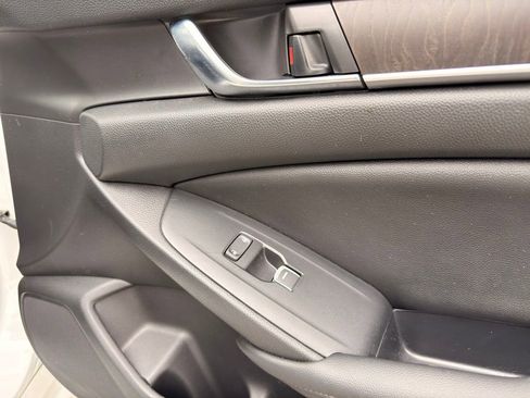 Used 2020 Honda Accord EX-L image 37