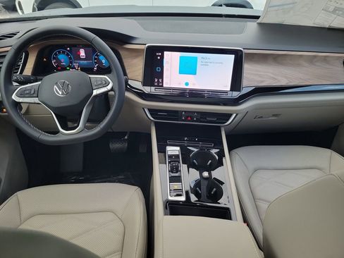 New 2026 Volkswagen Atlas SE image 6