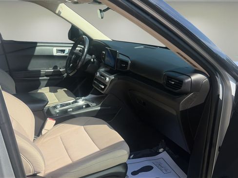 Used 2022 Ford Explorer 4WD image 9