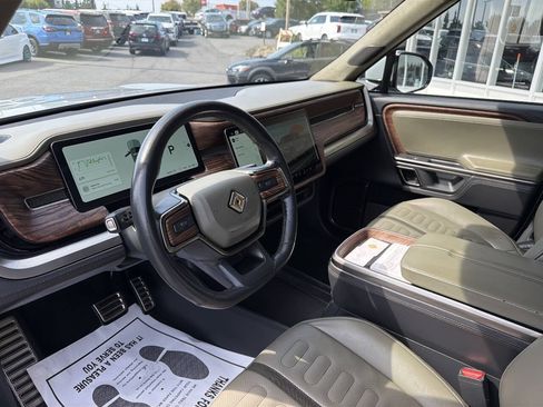 Used 2022 Rivian R1T Adventure AWD/4WD image 33