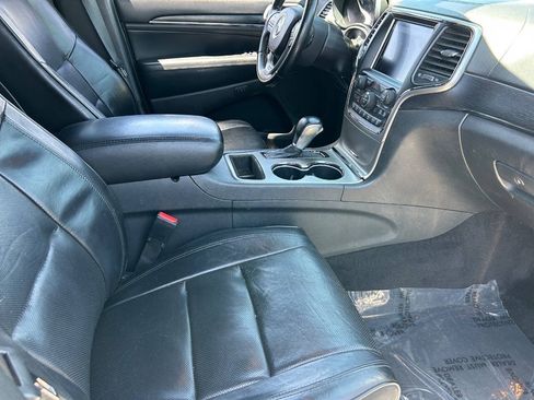 Used 2018 Jeep Grand Cherokee High Altitude RWD image 10