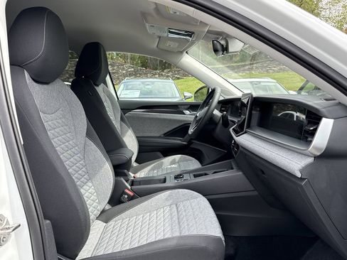 New 2025 Volkswagen Tiguan S image 20